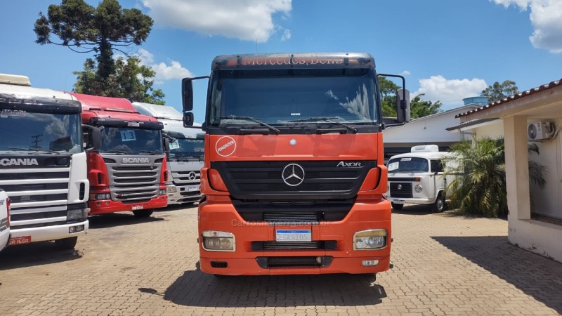 AXOR 2540 S 6X2 - 2011 - PORTãO