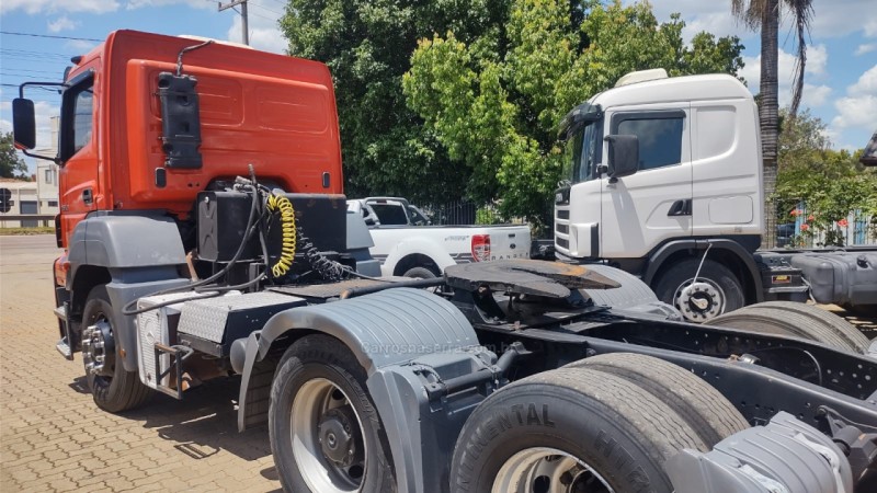 AXOR 2540 S 6X2 - 2011 - PORTãO