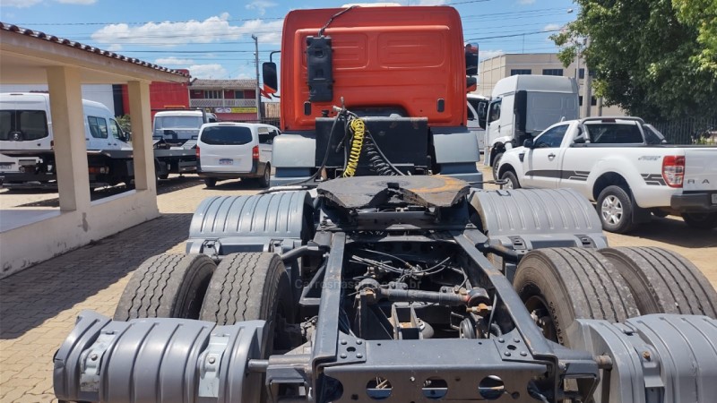 AXOR 2540 S 6X2 - 2011 - PORTãO