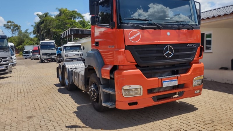 AXOR 2540 S 6X2 - 2011 - PORTãO