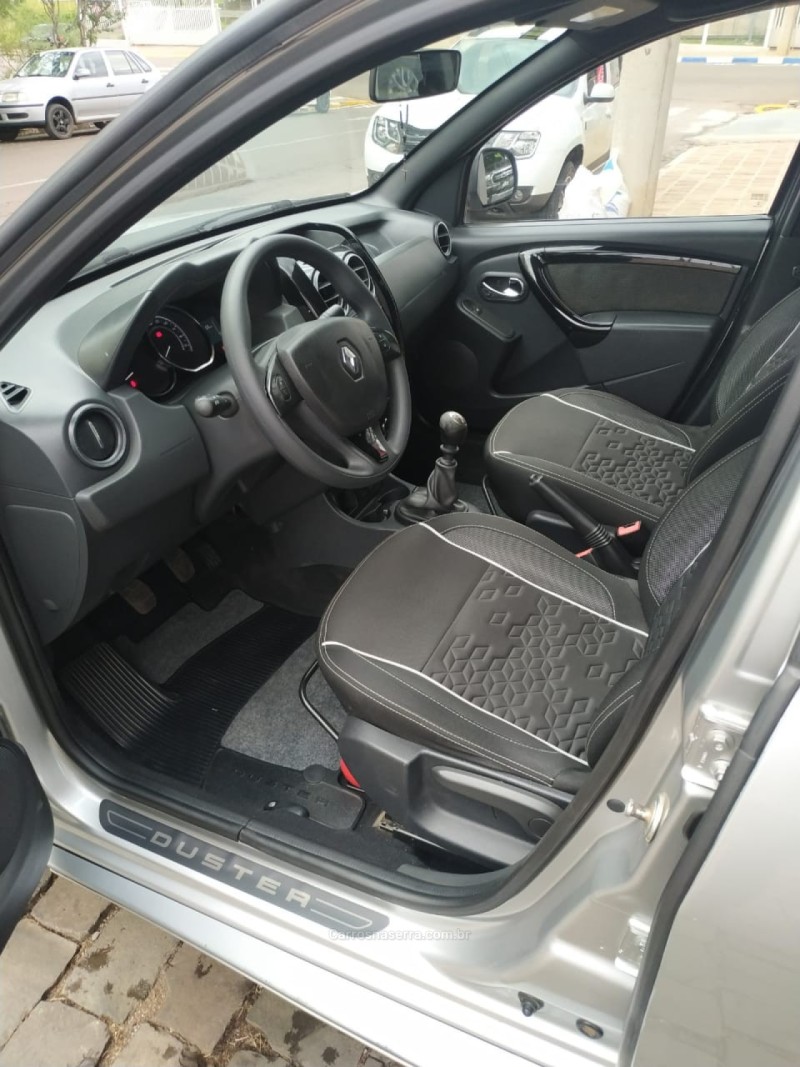 DUSTER OROCH 2.0 16V FLEX DYNAMIQUE 4P MANUAL - 2016 - MARAU