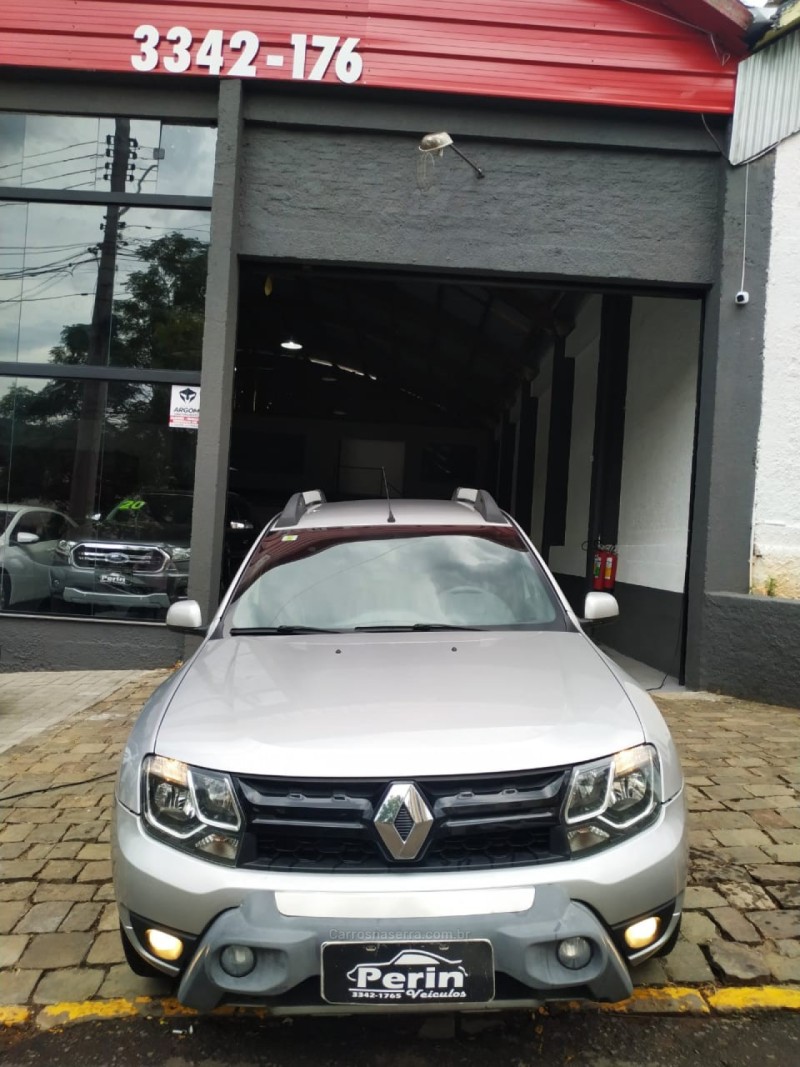 DUSTER OROCH 2.0 16V FLEX DYNAMIQUE 4P MANUAL - 2016 - MARAU