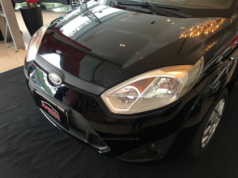 FIESTA 1.6 MPI HATCH 8V FLEX 4P MANUAL - 2011 - IGREJINHA