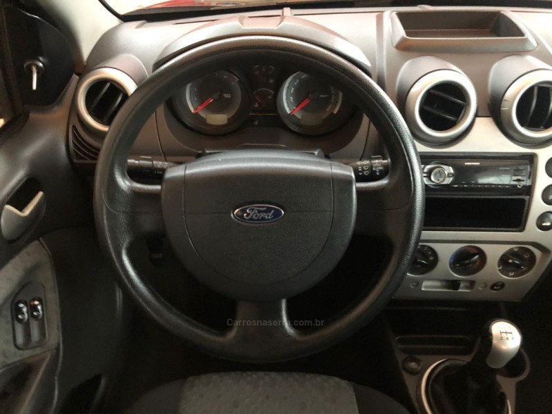 FIESTA 1.6 MPI HATCH 8V FLEX 4P MANUAL - 2011 - IGREJINHA