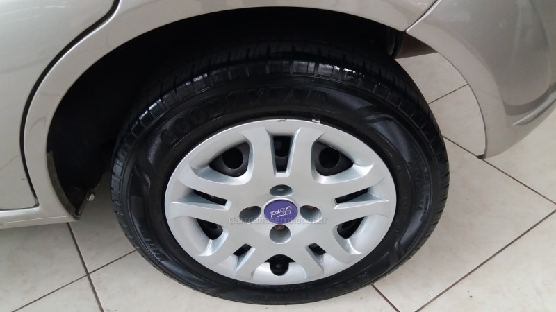 FIESTA 1.0 ROCAM SE 8V FLEX 4P MANUAL - 2014 - FARROUPILHA