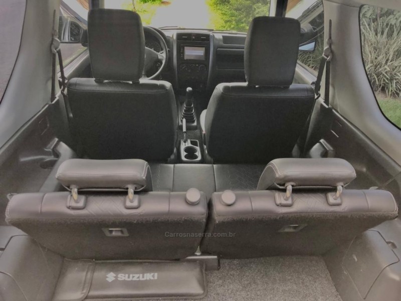 JIMNY 1.3 4SUN 4X4 16V GASOLINA 2P MANUAL - 2013 - TRêS COROAS