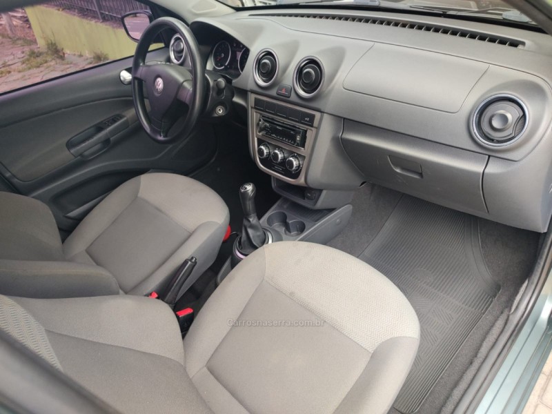 VOYAGE 1.0 12V MPI TOTALFLEX TRENDLINE 4P MANUAL - 2010 - CAXIAS DO SUL