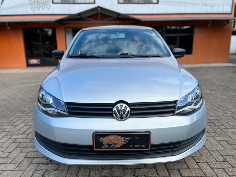 VOYAGE 1.0 MI TRENDLINE 8V FLEX 4P MANUAL - 2015 - CANELA
