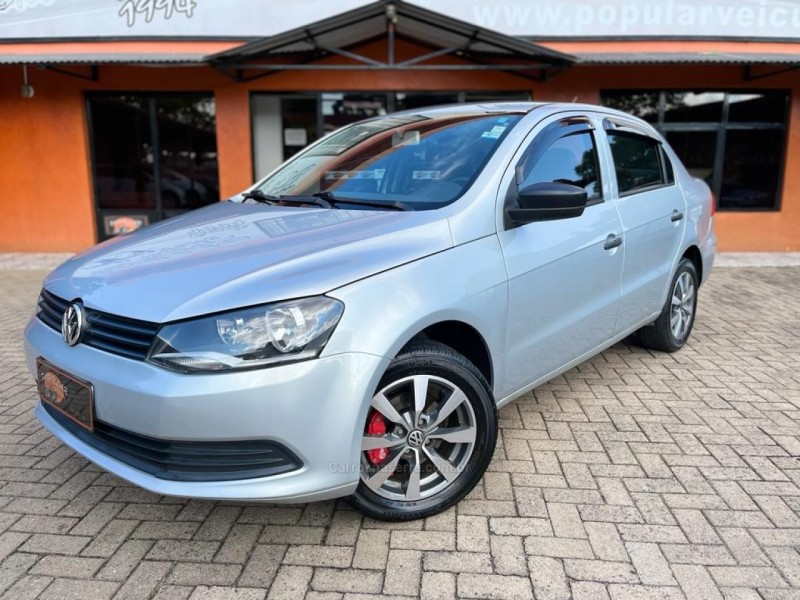 VOYAGE 1.0 MI TRENDLINE 8V FLEX 4P MANUAL - 2015 - CANELA
