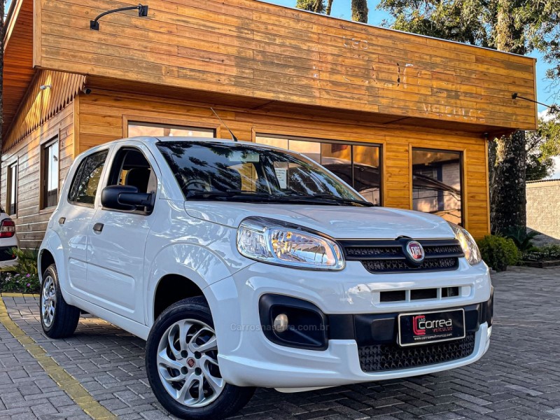UNO 1.0 VIVACE 8V FLEX 4P MANUAL - 2017 - CANELA