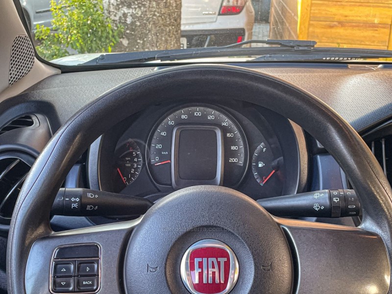 UNO 1.0 VIVACE 8V FLEX 4P MANUAL - 2017 - CANELA