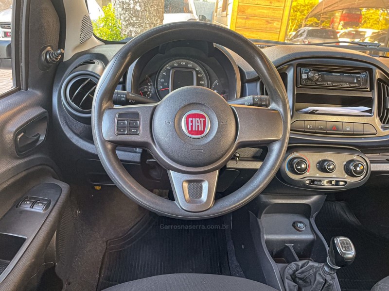 UNO 1.0 VIVACE 8V FLEX 4P MANUAL - 2017 - CANELA