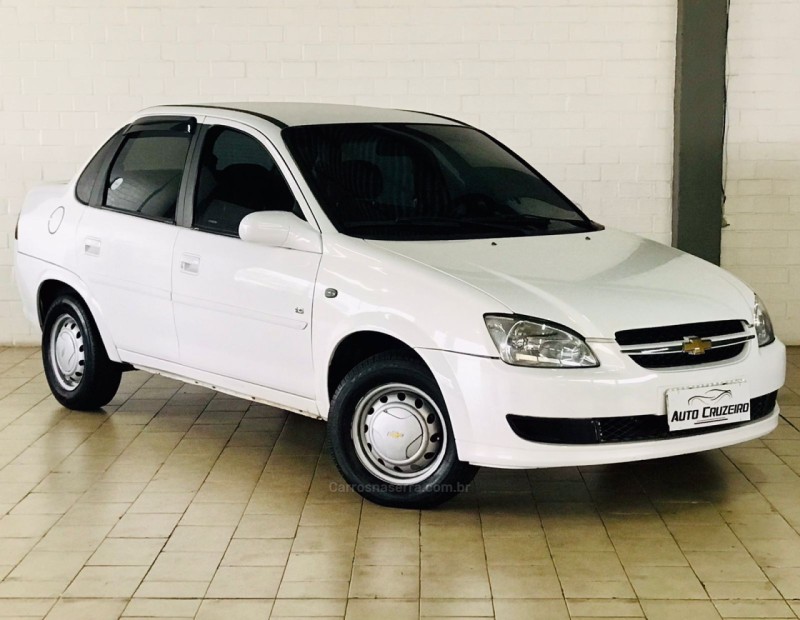 CLASSIC 1.0 MPFI LIFE 8V GASOLINA 4P MANUAL