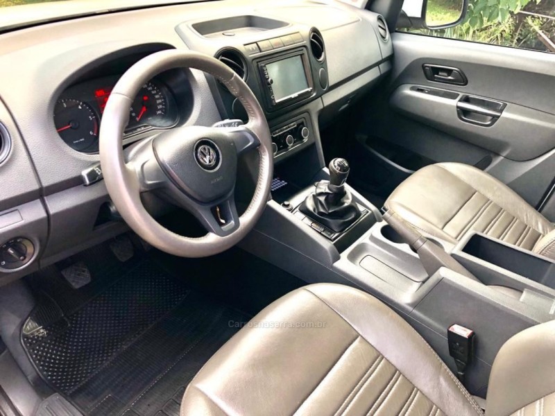 AMAROK 2.0 HIGHLINE 4X4 CD 16V TURBO INTERCOOLER DIESEL 4P AUTOMÁTICO - 2015 - TRêS COROAS
