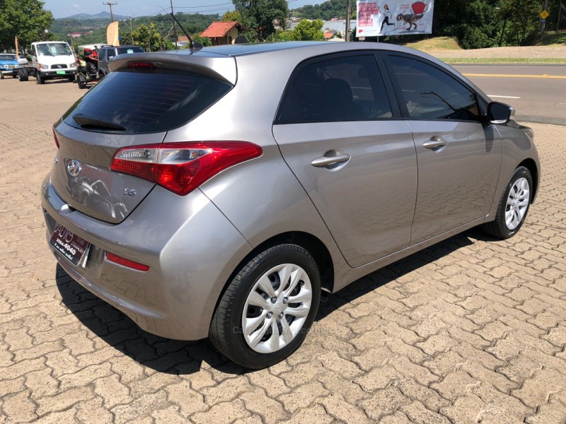 HB20 1.6 COMFORT 16V FLEX 4P MANUAL - 2018 - DOIS IRMãOS