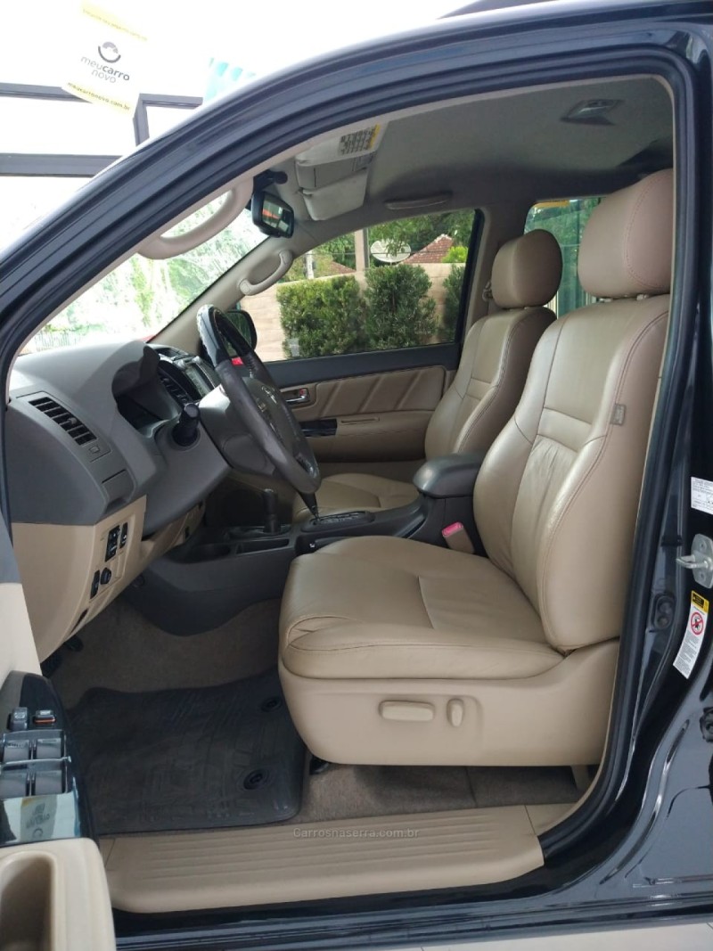 HILUX SW4 3.0 SRV 4X4 16V TURBO INTERCOOLER DIESEL 4P AUTOMÁTICO - 2013 - IGREJINHA