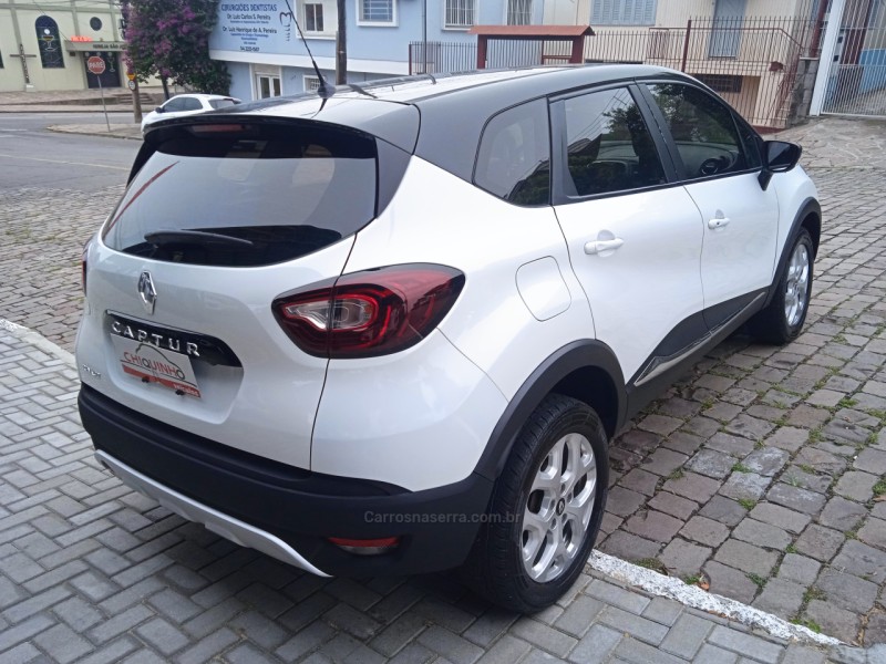 CAPTUR 1.6 16V FLEX ZEN AUTOMÁTICO - 2018 - CAXIAS DO SUL