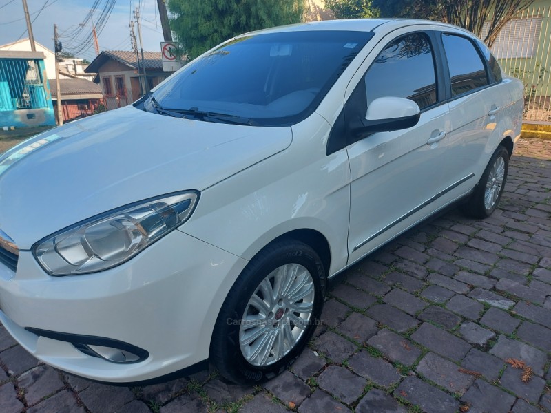 GRAND SIENA 1.6 MPI ESSENCE 16V FLEX 4P MANUAL - 2014 - CAXIAS DO SUL
