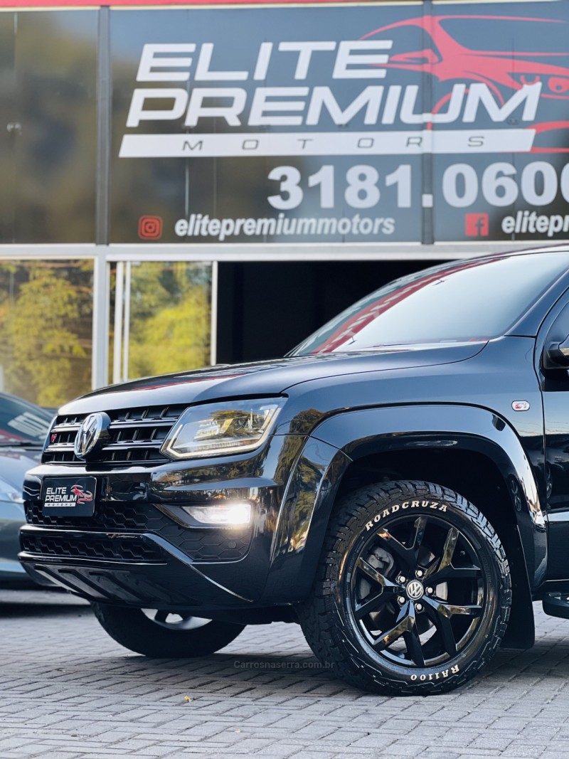 AMAROK 3.0 V6 TDI HIGHLINE CD DIESEL 4MOTION AUTOMÁTICO - 2018 - ESTâNCIA VELHA