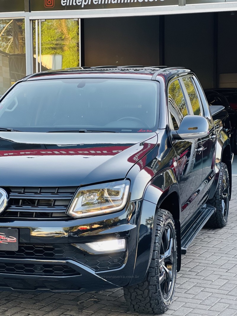 AMAROK 3.0 V6 TDI HIGHLINE CD DIESEL 4MOTION AUTOMÁTICO - 2018 - ESTâNCIA VELHA