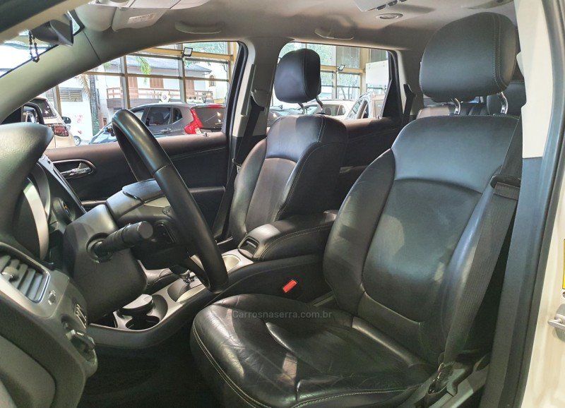 JOURNEY 2.7 SXT V6 GASOLINA 4P AUTOMÁTICO - 2014 - FARROUPILHA