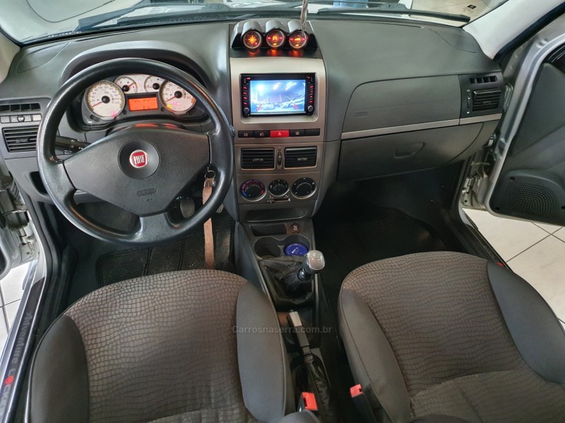 PALIO 1.8 MPI ADVENTURE WEEKEND ITALIA 16V FLEX MANUAL - 2012 - FARROUPILHA