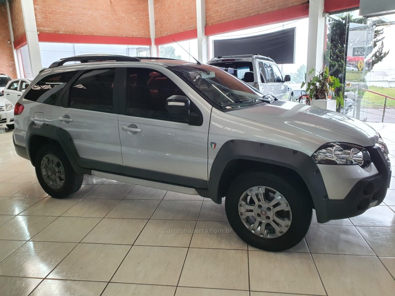 PALIO 1.8 MPI ADVENTURE WEEKEND ITALIA 16V FLEX MANUAL - 2012 - FARROUPILHA