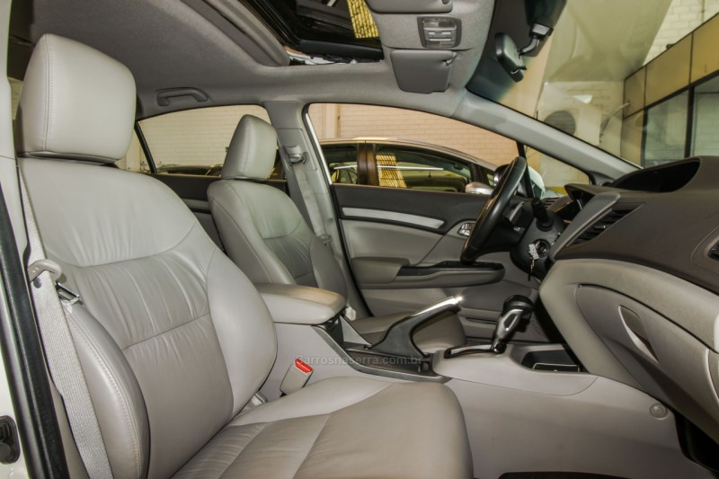 CIVIC 1.8 EXS 16V FLEX 4P AUTOMÁTICO - 2013 - NOVO HAMBURGO