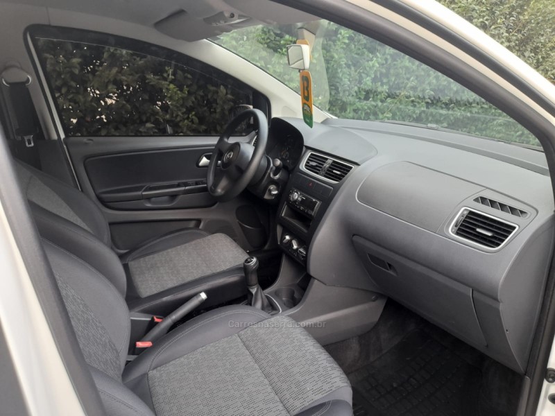 FOX 1.6 MI ITREND 8V FLEX 4P MANUAL - 2013 - CAXIAS DO SUL