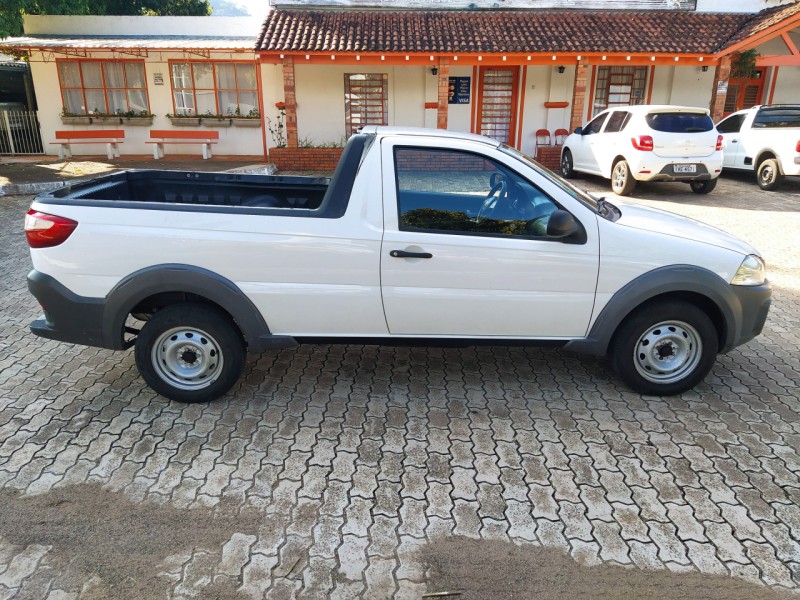 STRADA 1.4 MPI TREKKING CS 8V FLEX 2P MANUAL - 2016 - MORRO REUTER