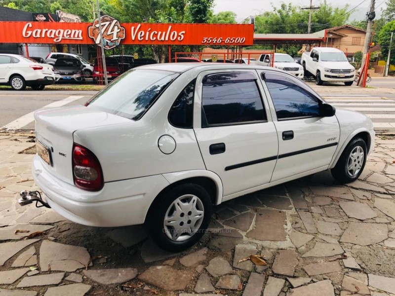 CLASSIC 1.0 MPFI SPIRIT 8V FLEX 4P MANUAL - 2008 - TRêS COROAS