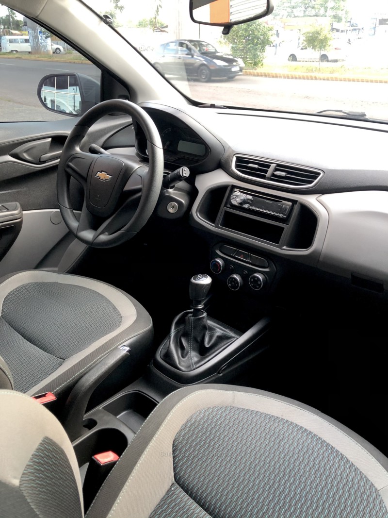 ONIX 1.0  LT 12V FLEX 4P MANUAL - 2015 - NOVO HAMBURGO