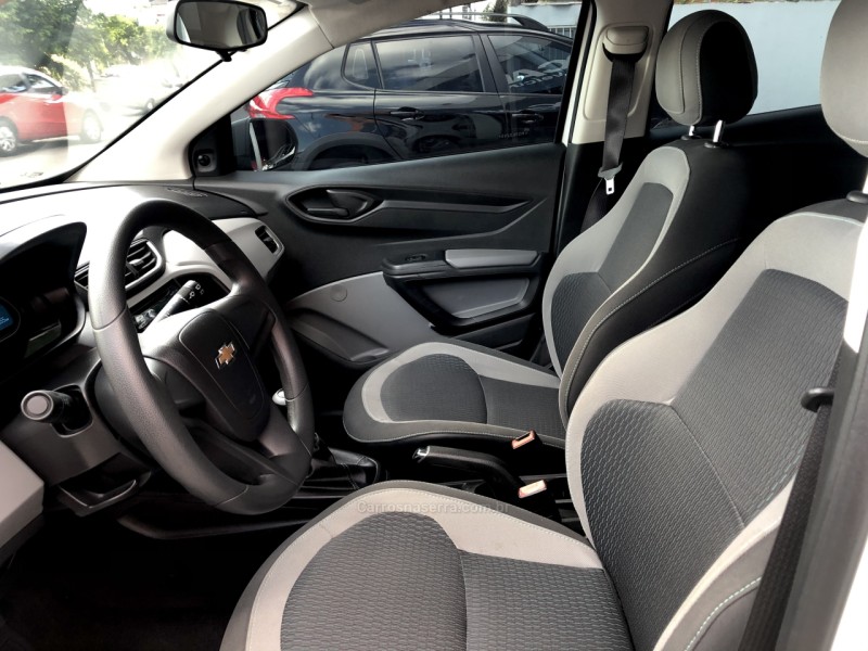 ONIX 1.0  LT 12V FLEX 4P MANUAL - 2015 - NOVO HAMBURGO