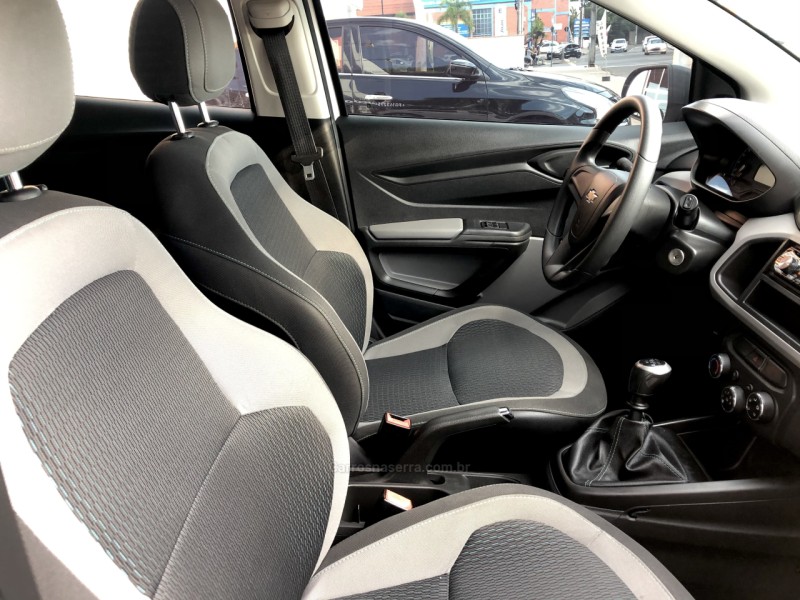 ONIX 1.0  LT 12V FLEX 4P MANUAL - 2015 - NOVO HAMBURGO