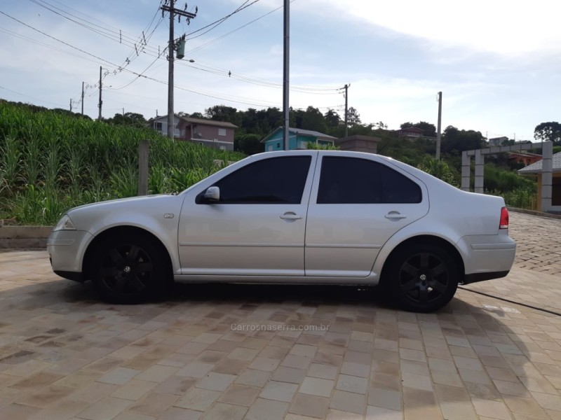 bora 2.0 mi 8v flex 4p manual 2009 nova prata