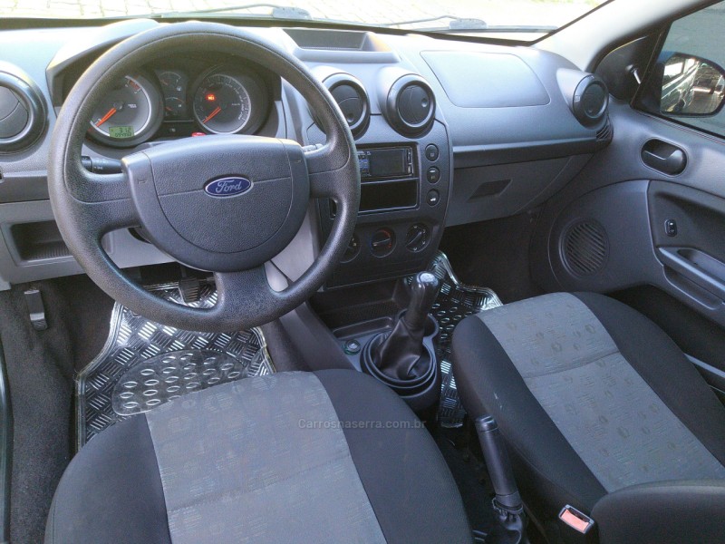 FIESTA 1.0 ROCAM HATCH 8V FLEX 4P MANUAL - 2011 - CAXIAS DO SUL