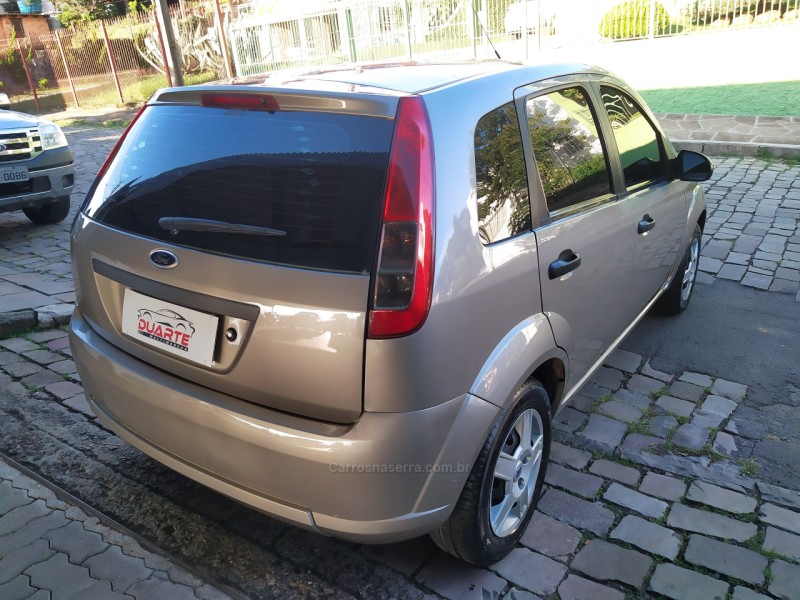 FIESTA 1.0 ROCAM HATCH 8V FLEX 4P MANUAL - 2011 - CAXIAS DO SUL
