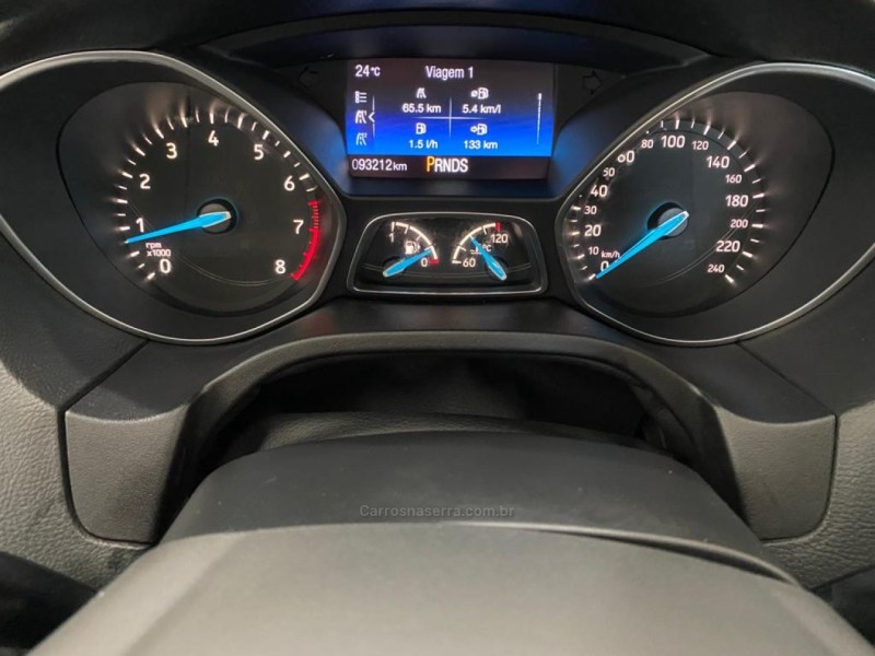 FOCUS 2.0 TITANIUM PLUS FASTBACK 16V FLEX 4P AUTOMÁTICO - 2017 - CAXIAS DO SUL
