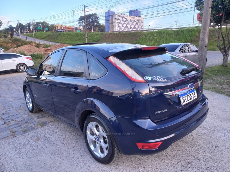 FOCUS 2.0 TITANIUM HATCH 16V FLEX 4P MANUAL - 2012 - FARROUPILHA