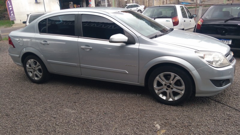 VECTRA 2.0 MPFI ELEGANCE 8V FLEX 4P MANUAL - 2010 - CAXIAS DO SUL