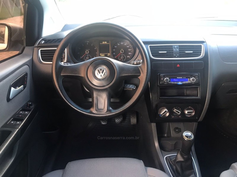 FOX 1.0 MI 8V FLEX 4P MANUAL - 2010 - TRêS COROAS