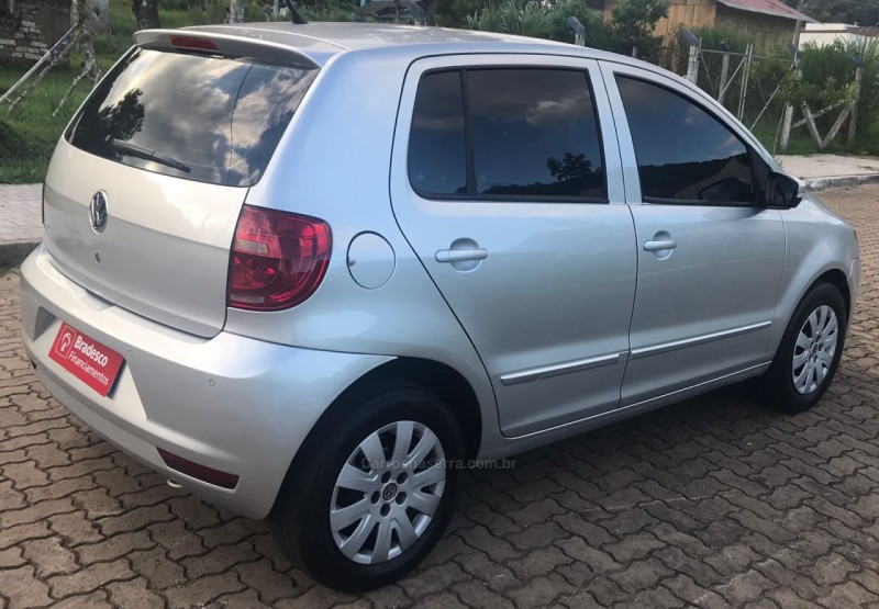 FOX 1.0 MI 8V FLEX 4P MANUAL - 2010 - TRêS COROAS