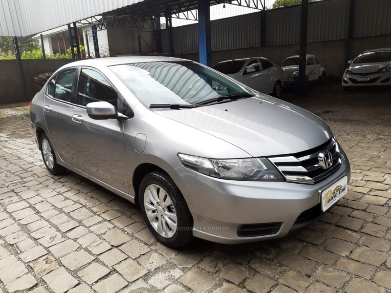 CITY 1.5 LX 16V FLEX 4P AUTOMÁTICO - 2013 - VACARIA