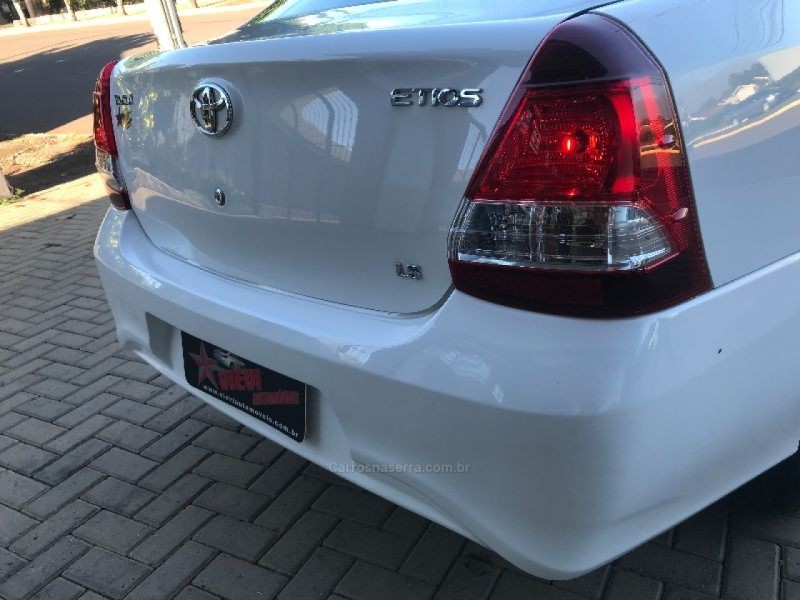 ETIOS 1.5 X PLUS SEDAN 16V FLEX 4P AUTOMÁTICO - 2020 - TEUTôNIA