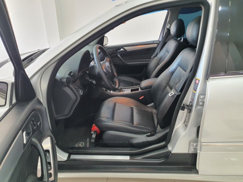 C 230 K 1.8 KOMPRESSOR AVANTGARDE 16V GASOLINA 4P AUTOMATICO - 2005 - GRAVATAí