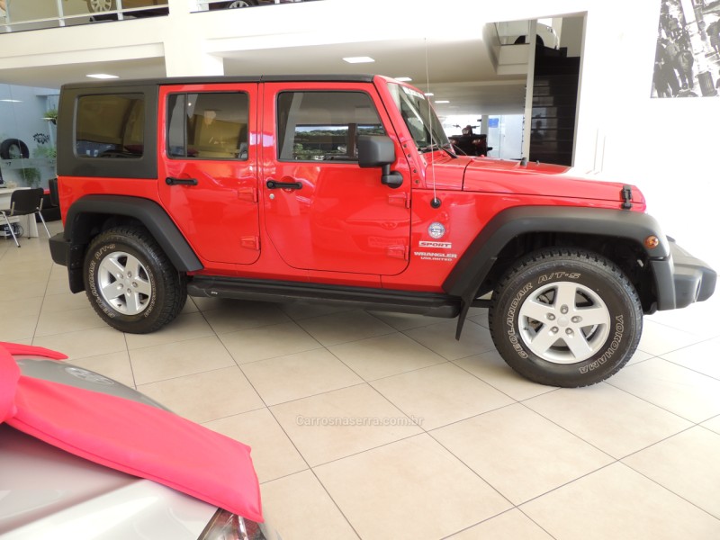 WRANGLER 3.8 UNLIMITED SPORT 4X4 CAPOTA DUPLA V6 GASOLINA 4P AUTOMÁTICO - 2010 - FLORES DA CUNHA