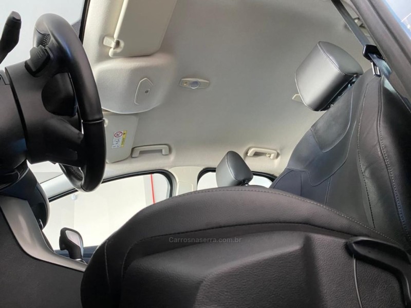 FOCUS 2.0 SE HATCH 16V FLEX 4P AUTO - 2016 - CAXIAS DO SUL