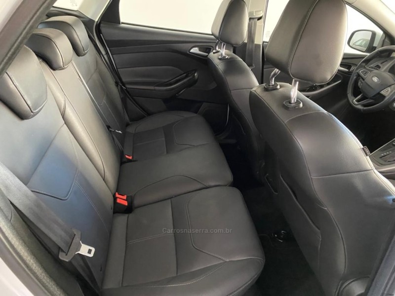 FOCUS 2.0 SE HATCH 16V FLEX 4P AUTO - 2016 - CAXIAS DO SUL