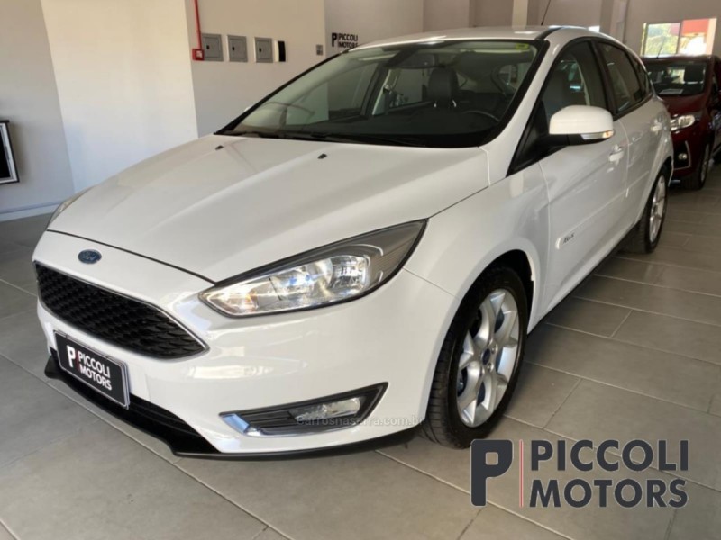 focus 2.0 se hatch 16v flex 4p auto 2016 caxias do sul