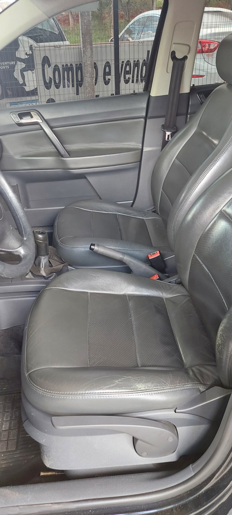 POLO 1.6 MI 8V FLEX 4P MANUAL - 2008 - BOM PRINCíPIO